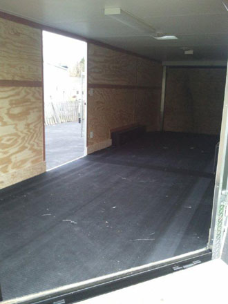 Atv trailer with rubber mats